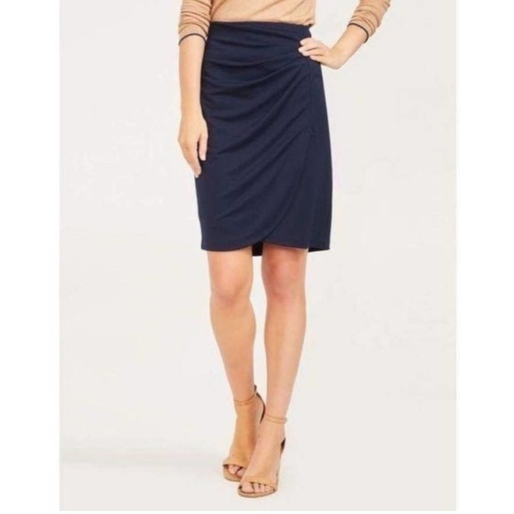 J. McLaughlin women’s navy parkhurst skirt roughed zip up stretch size 6 EUC!